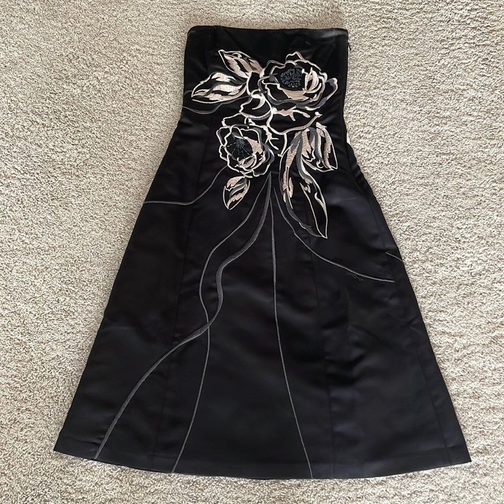 Elegant evening dress that has been worn once for a wedding